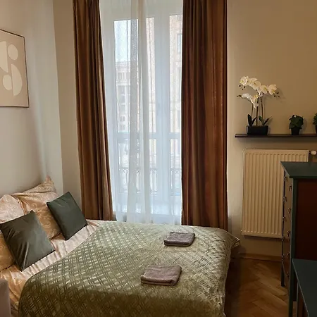 Lucky Place Warecka アパート